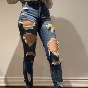 Distressed AE Jeans